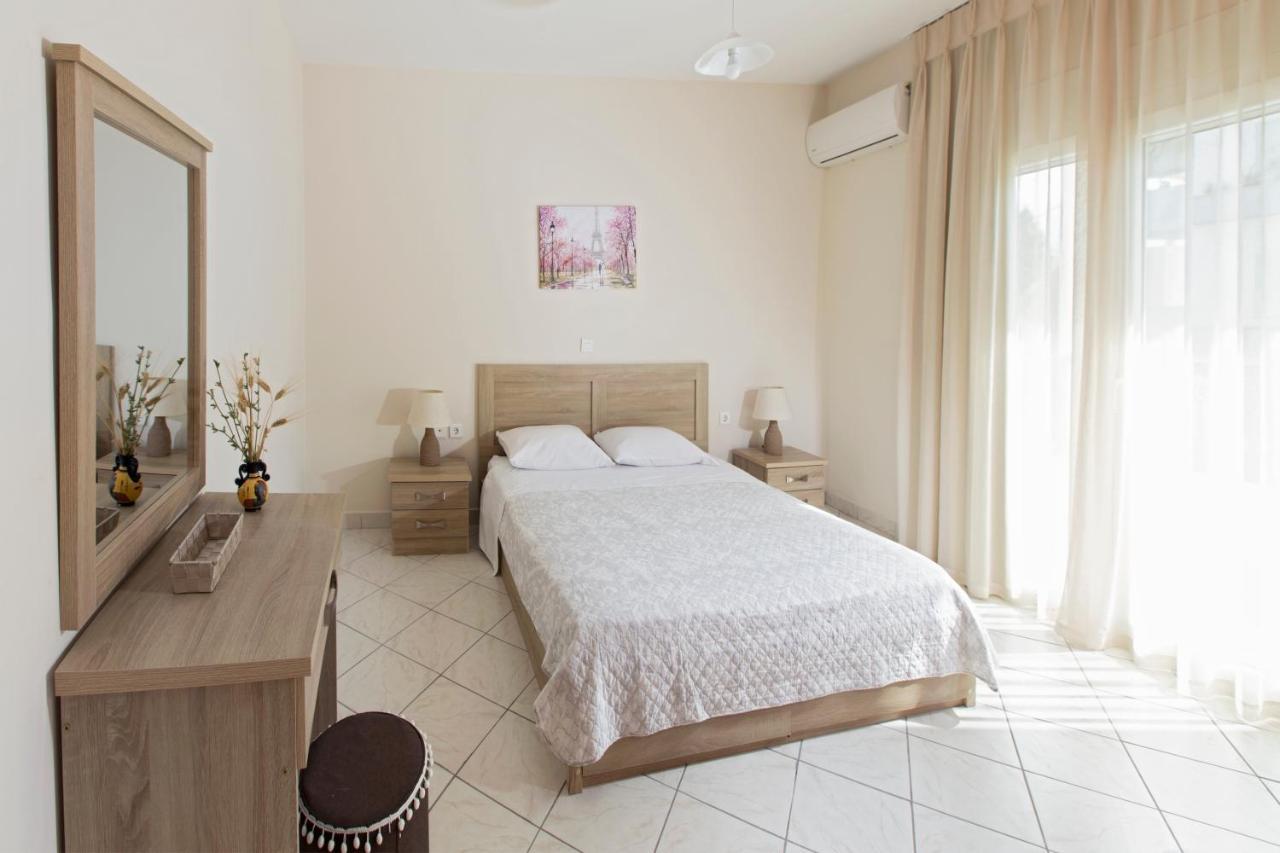 Kostas 2 Apartment Luaran gambar