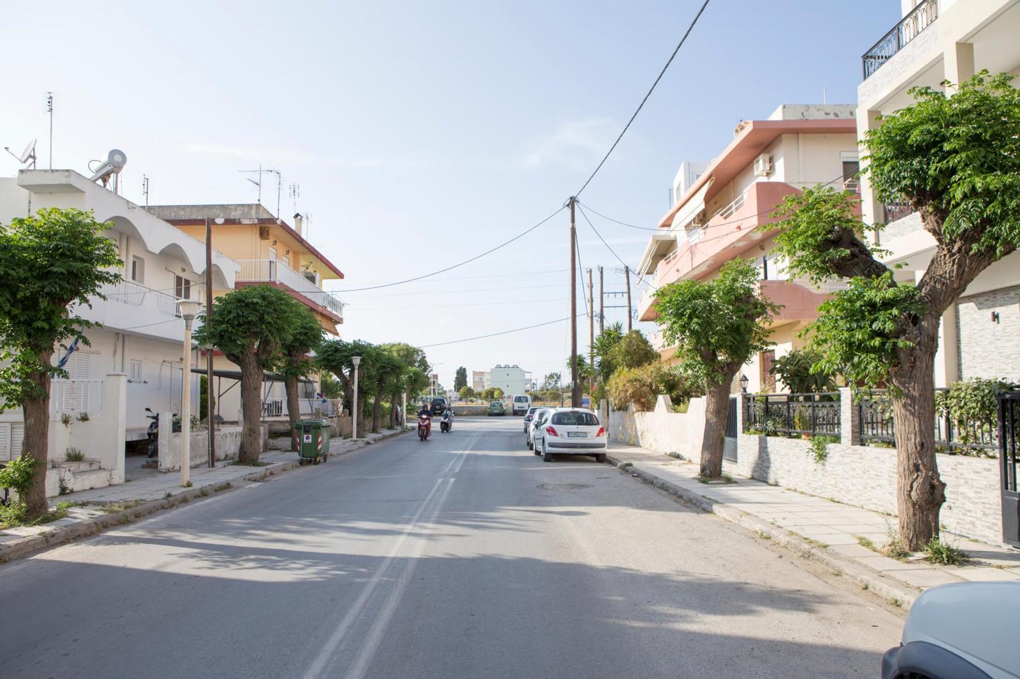 Kostas 2 Apartment Luaran gambar